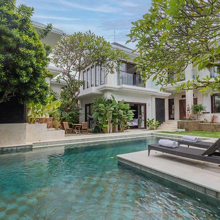 Villa Harmony - Residence Seminyak  Luaran gambar